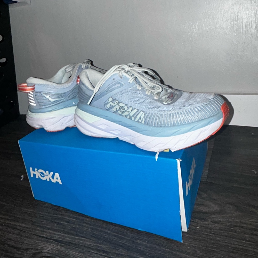 HOKA W BONDI 7//// SIZE 6.5